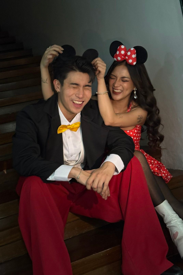 32 Cute Couple Halloween Costumes That’ll Win Every “Best Dressed” Vote 32 Cute Couple Halloween Costumes That’ll Win Every “Best Dressed” Vote