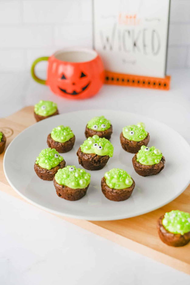 Halloween Brownies So Fudgy, They’ll Haunt Your Dessert Cravings All October Halloween Brownies So Fudgy, They’ll Haunt Your Dessert Cravings All October