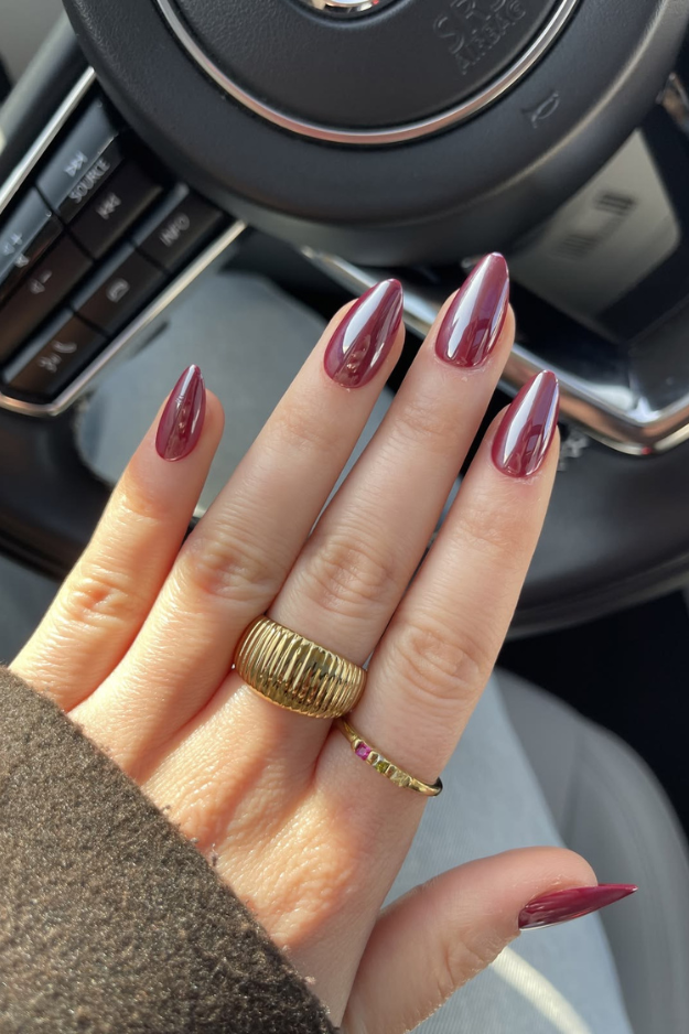 These Maroon Nails Are About to Become Your New Signature Manicure These Maroon Nails Are About to Become Your New Signature Manicure
