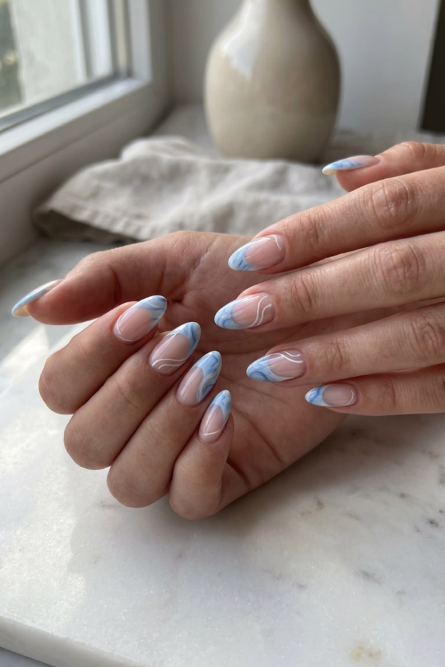 19 Chic Blue French Tips for When You Want Something Pretty but Unexpected 19 Chic Blue French Tips for When You Want Something Pretty but Unexpected