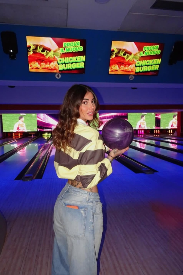 What to Wear to Bowling, Cause Your Outfit Should Say You're Here to Win! What to Wear to Bowling, Cause Your Outfit Should Say You're Here to Win!