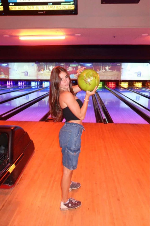 What to Wear to Bowling, Cause Your Outfit Should Say You're Here to Win! What to Wear to Bowling, Cause Your Outfit Should Say You're Here to Win!