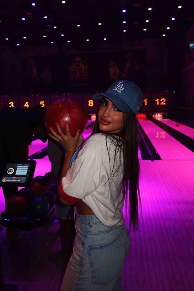 What to Wear to Bowling, Cause Your Outfit Should Say You're Here to Win! What to Wear to Bowling, Cause Your Outfit Should Say You're Here to Win!