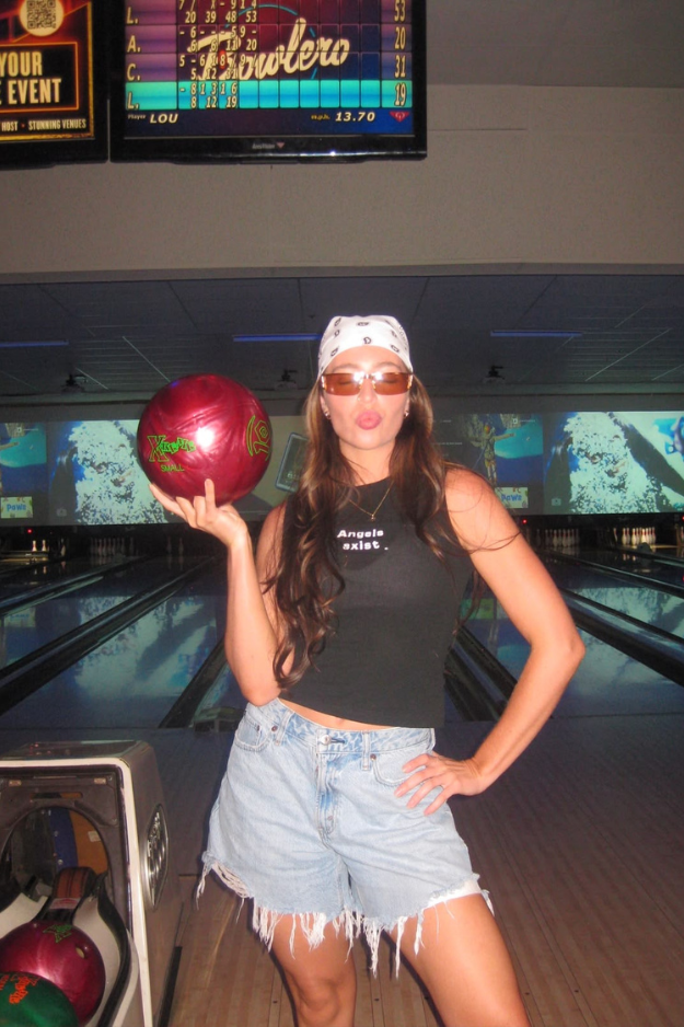 What to Wear to Bowling, Cause Your Outfit Should Say You're Here to Win! What to Wear to Bowling, Cause Your Outfit Should Say You're Here to Win!
