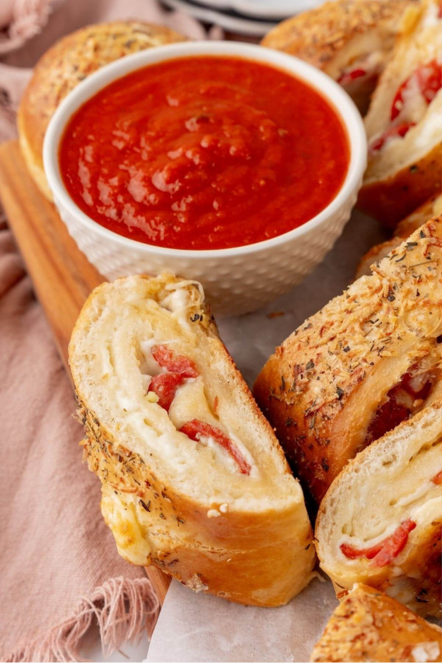 25 Irresistible Football Snacks for Party That Won’t Make It to the Fourth Quarter 25 Irresistible Football Snacks for Party That Won’t Make It to the Fourth Quarter