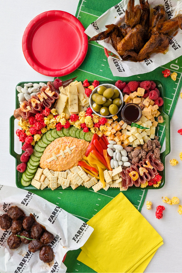 25 Irresistible Football Snacks for Party That Won’t Make It to the Fourth Quarter 25 Irresistible Football Snacks for Party That Won’t Make It to the Fourth Quarter
