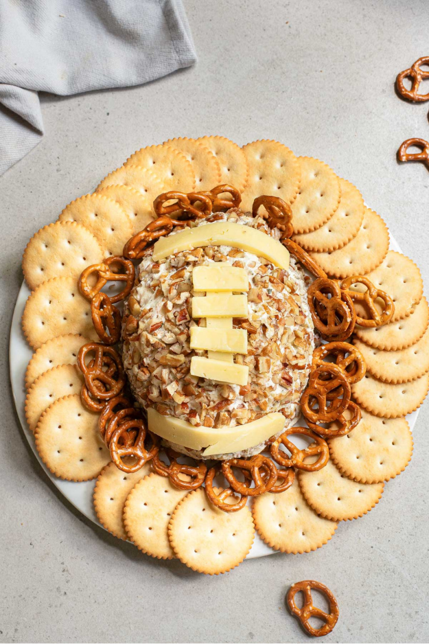 25 Irresistible Football Snacks for Party That Won’t Make It to the Fourth Quarter 25 Irresistible Football Snacks for Party That Won’t Make It to the Fourth Quarter