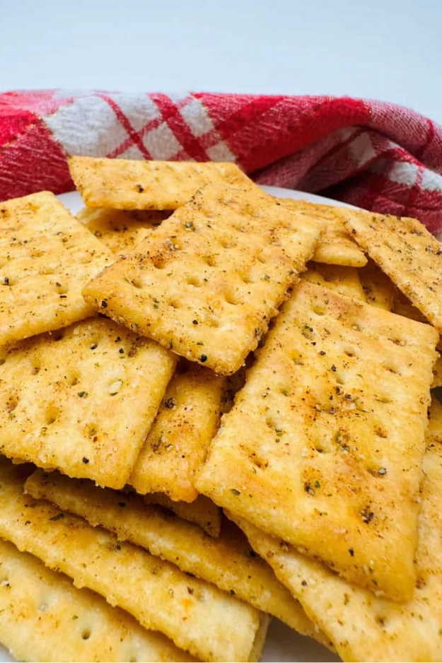 25 Irresistible Football Snacks for Party That Won’t Make It to the Fourth Quarter 25 Irresistible Football Snacks for Party That Won’t Make It to the Fourth Quarter