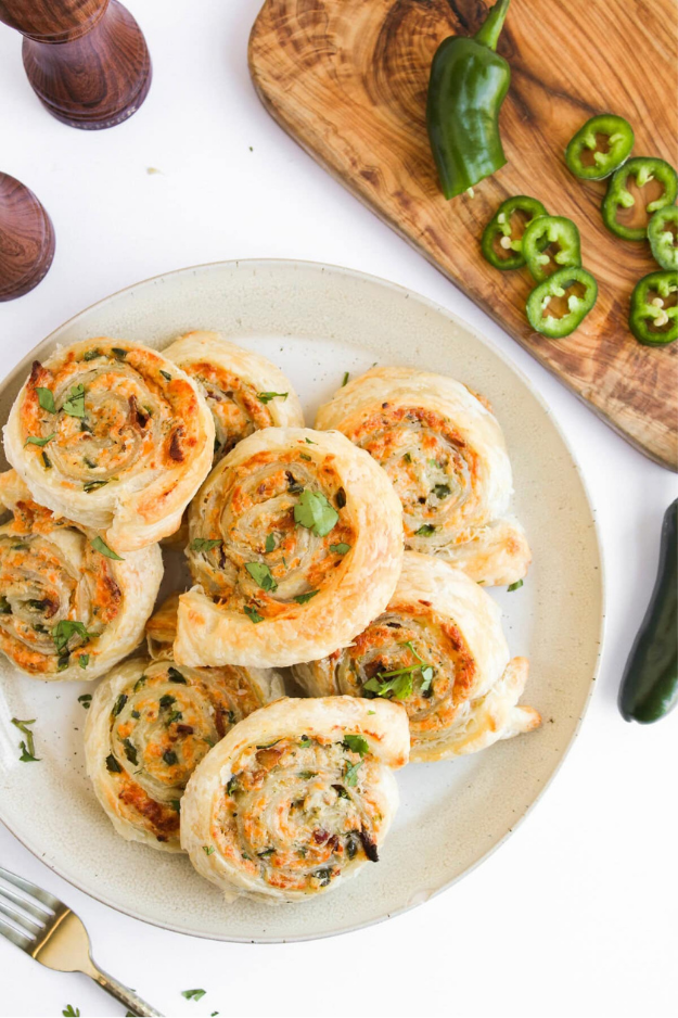 25 Irresistible Football Snacks for Party That Won’t Make It to the Fourth Quarter 25 Irresistible Football Snacks for Party That Won’t Make It to the Fourth Quarter