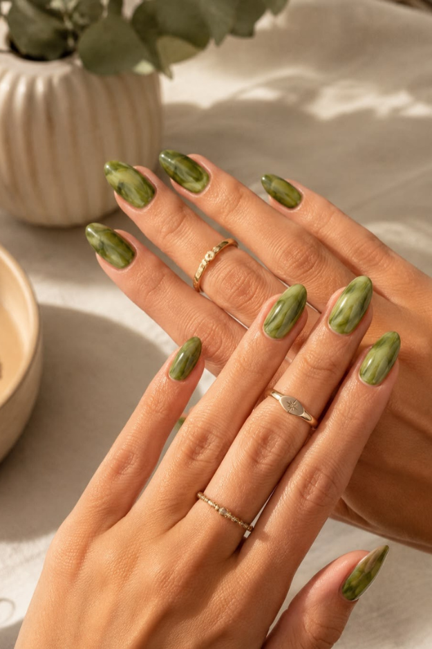 17 Green Fall Nails That Make Every Other Autumn Color Feel a Little Boring 17 Green Fall Nails That Make Every Other Autumn Color Feel a Little Boring