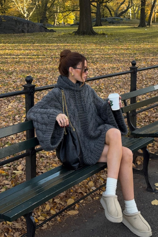 How to Style an Oversized Sweater Without Looking Swallowed by It How to Style an Oversized Sweater Without Looking Swallowed by It