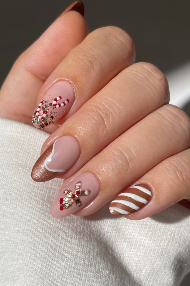 The 40 Short Christmas Nail Designs Everyone Will Want This Holiday Season The 40 Short Christmas Nail Designs Everyone Will Want This Holiday Season