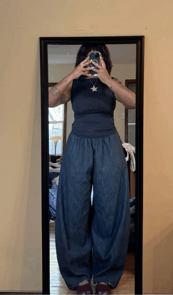 What to Wear If You're Flat-Chested (The Outfit Tricks That Change Everything) What to Wear If You're Flat-Chested (The Outfit Tricks That Change Everything)