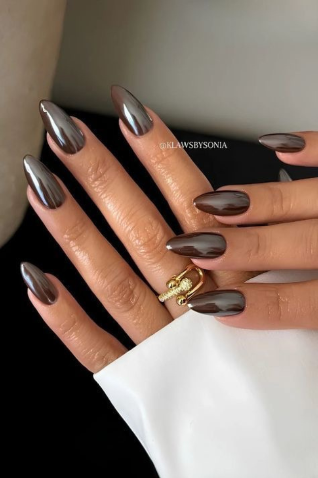 12 Fall Chrome Nail Colors That Are About to Take Over Your Pinterest Feed 12 Fall Chrome Nail Colors That Are About to Take Over Your Pinterest Feed