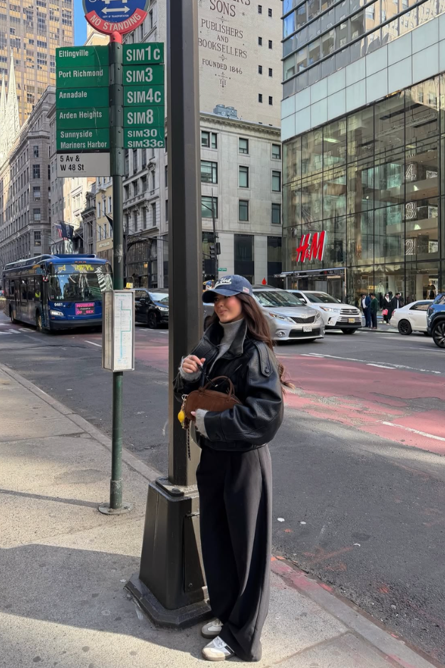 30 NYC Winter Outfit Ideas for Coffee Runs, Dinner Dates, and City Days 30 NYC Winter Outfit Ideas for Coffee Runs, Dinner Dates, and City Days