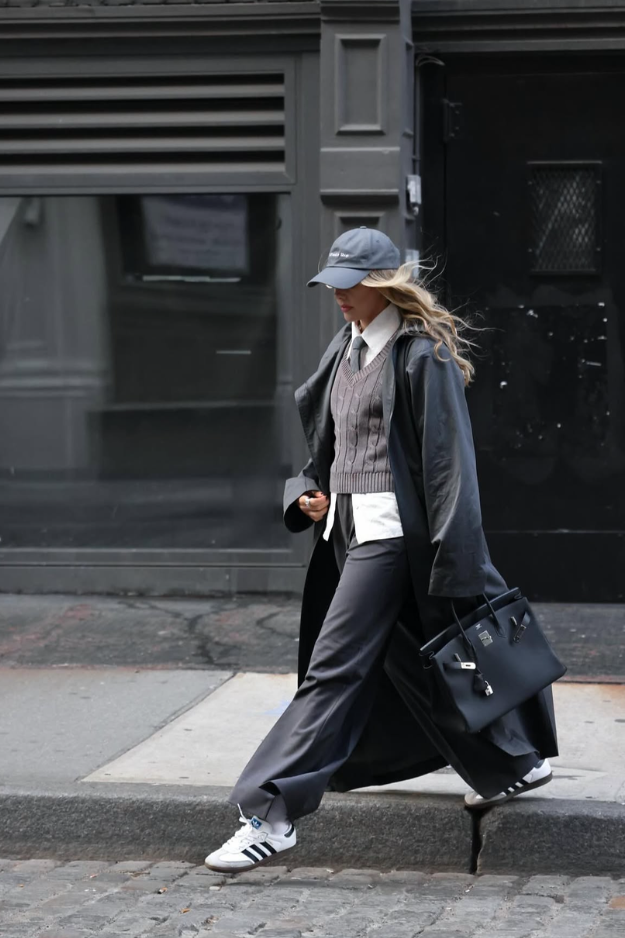 30 NYC Winter Outfit Ideas for Coffee Runs, Dinner Dates, and City Days 30 NYC Winter Outfit Ideas for Coffee Runs, Dinner Dates, and City Days