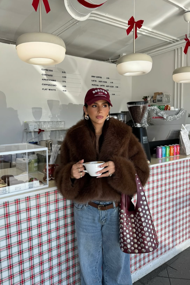 30 NYC Winter Outfit Ideas for Coffee Runs, Dinner Dates, and City Days 30 NYC Winter Outfit Ideas for Coffee Runs, Dinner Dates, and City Days