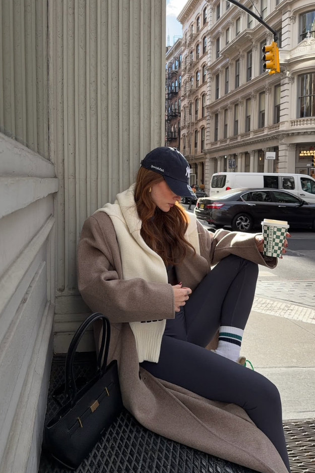 30 NYC Winter Outfit Ideas for Coffee Runs, Dinner Dates, and City Days 30 NYC Winter Outfit Ideas for Coffee Runs, Dinner Dates, and City Days