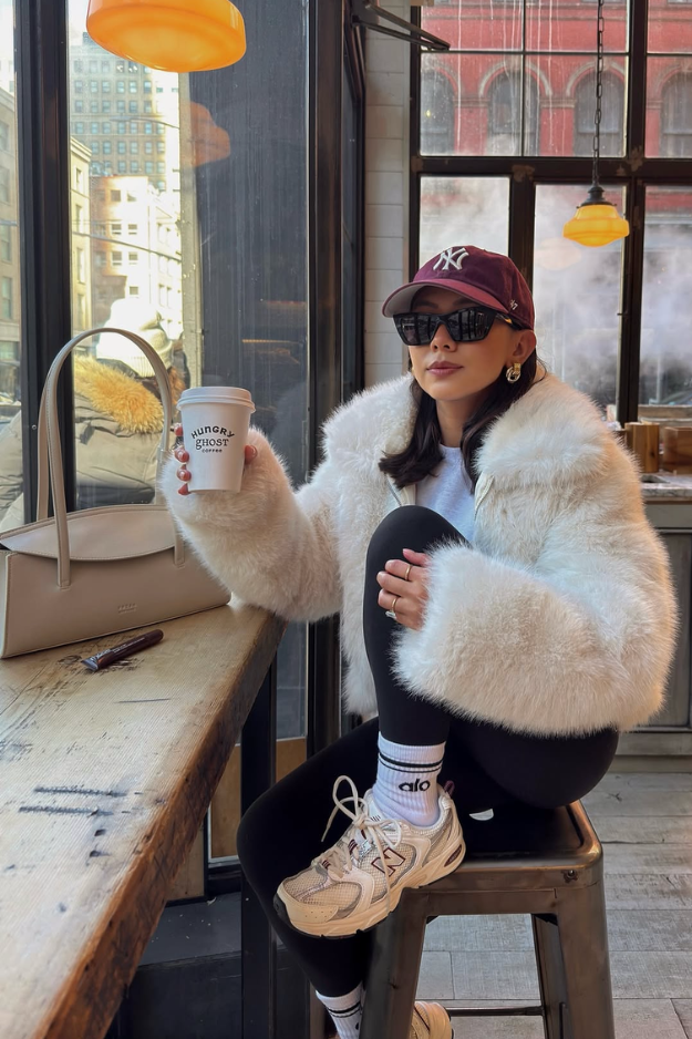 30 NYC Winter Outfit Ideas for Coffee Runs, Dinner Dates, and City Days 30 NYC Winter Outfit Ideas for Coffee Runs, Dinner Dates, and City Days