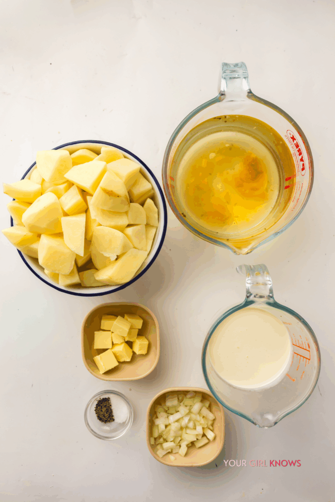 This Old-Fashioned Creamy Potato Soup Tastes Like the Kind Grandma Used to Make This Old-Fashioned Creamy Potato Soup Tastes Like the Kind Grandma Used to Make