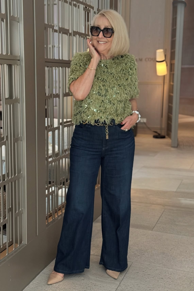 12 Things Women Over 50 Should Never Wear If They Want to Look Modern (And What to Wear Instead) 12 Things Women Over 50 Should Never Wear If They Want to Look Modern (And What to Wear Instead)