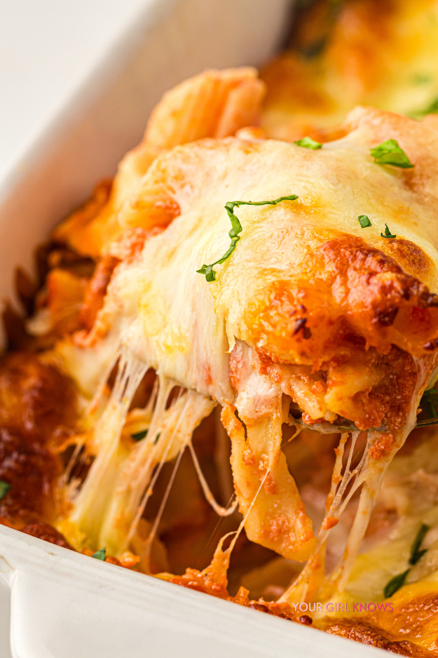 This Cheesy Baked Ziti Is the Kind of Dinner That Never Leaves Leftovers This Cheesy Baked Ziti Is the Kind of Dinner That Never Leaves Leftovers