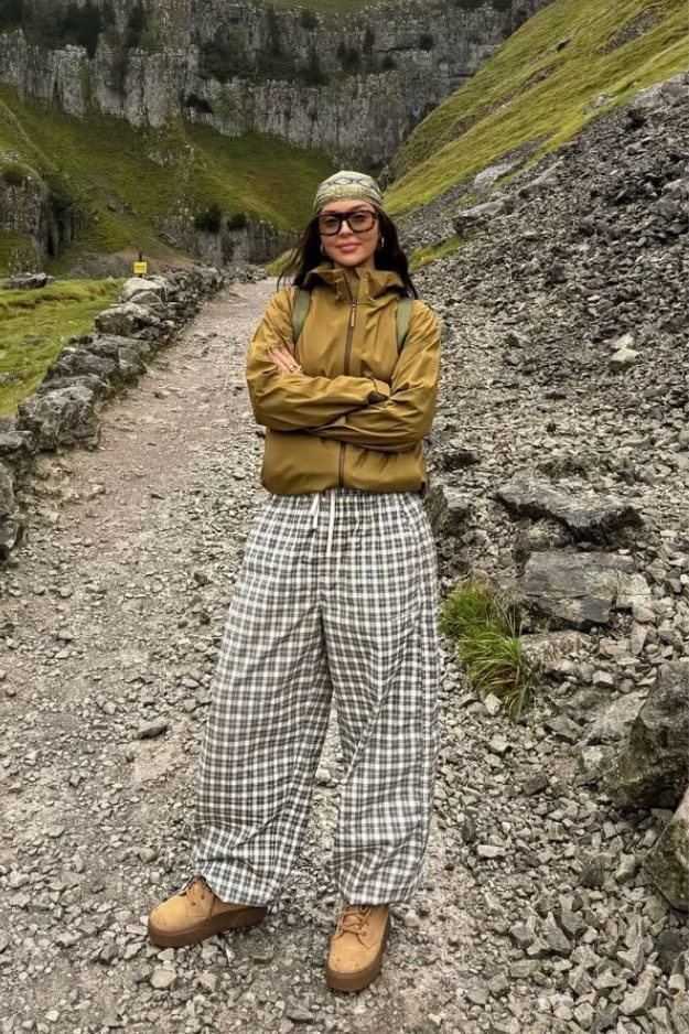 What to Wear Camping: 33 Cute Outfits You Need to Pack What to Wear Camping: 33 Cute Outfits You Need to Pack