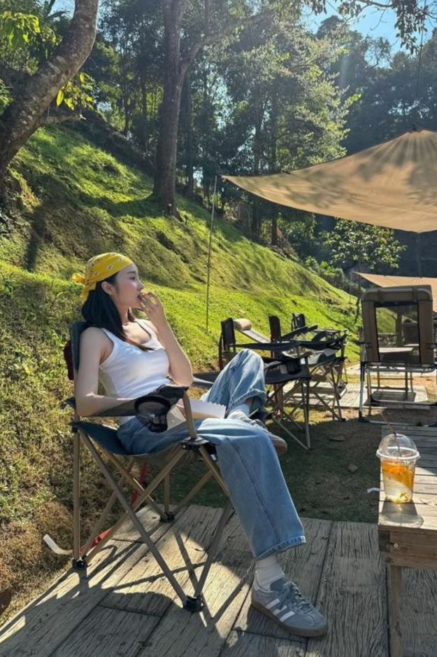 What to Wear Camping: 33 Cute Outfits You Need to Pack What to Wear Camping: 33 Cute Outfits You Need to Pack