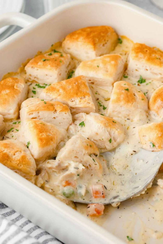 28 Easy Casserole Recipes Everyone at the Table Will Dig Into 28 Easy Casserole Recipes Everyone at the Table Will Dig Into