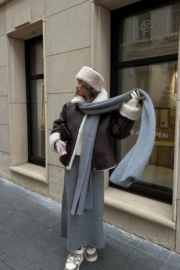 21 Winter Long Skirt Outfits That Give Effortless French-Girl Energy 21 Winter Long Skirt Outfits That Give Effortless French-Girl Energy
