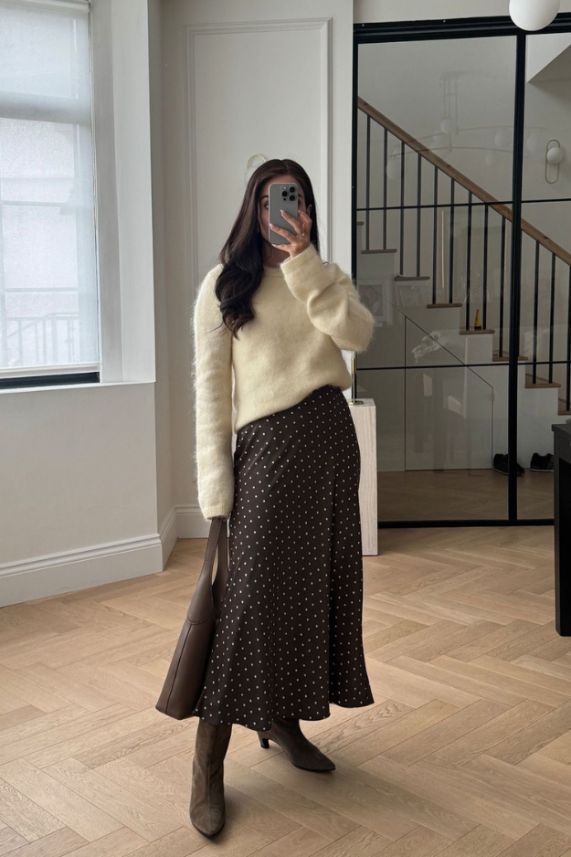 21 Winter Long Skirt Outfits That Give Effortless French-Girl Energy 21 Winter Long Skirt Outfits That Give Effortless French-Girl Energy