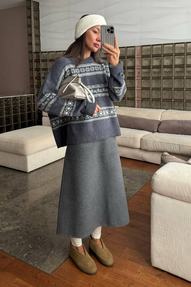 21 Winter Long Skirt Outfits That Give Effortless French-Girl Energy 21 Winter Long Skirt Outfits That Give Effortless French-Girl Energy