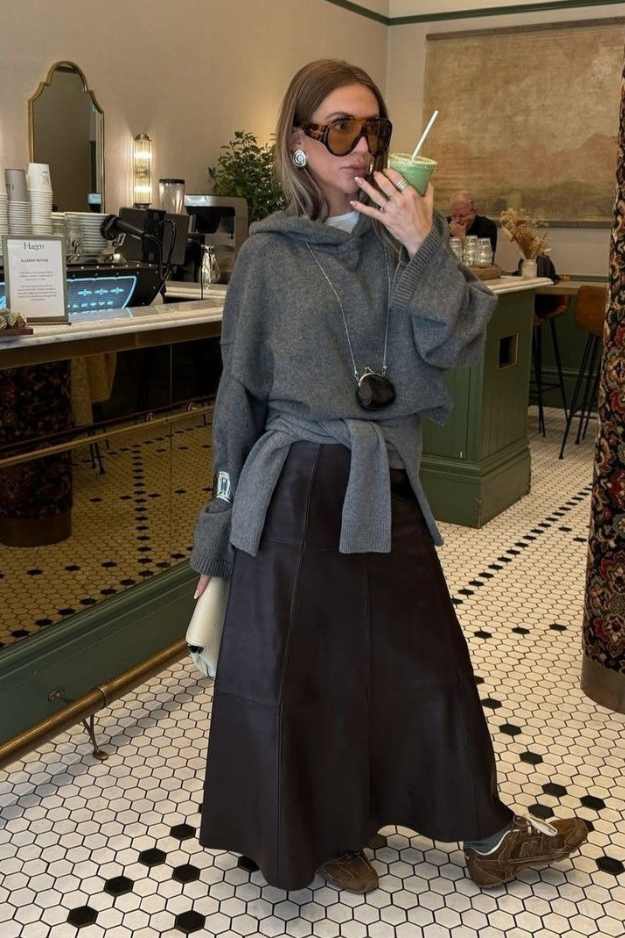 21 Winter Long Skirt Outfits That Give Effortless French-Girl Energy 21 Winter Long Skirt Outfits That Give Effortless French-Girl Energy