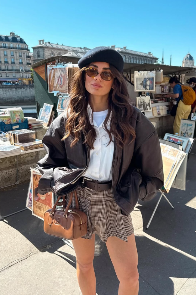 26 Paris Winter Outfits That Look Like They Belong on a French It-Girl 26 Paris Winter Outfits That Look Like They Belong on a French It-Girl