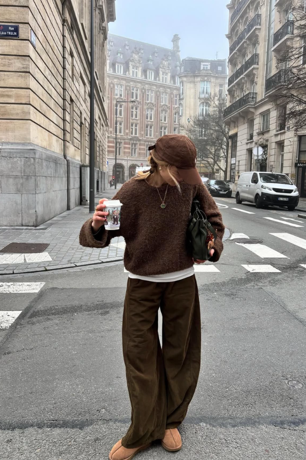 26 Paris Winter Outfits That Look Like They Belong on a French It-Girl 26 Paris Winter Outfits That Look Like They Belong on a French It-Girl