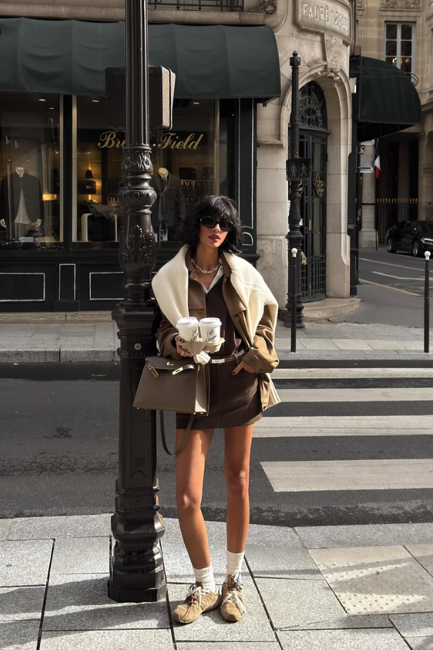 26 Paris Winter Outfits That Look Like They Belong on a French It-Girl 26 Paris Winter Outfits That Look Like They Belong on a French It-Girl