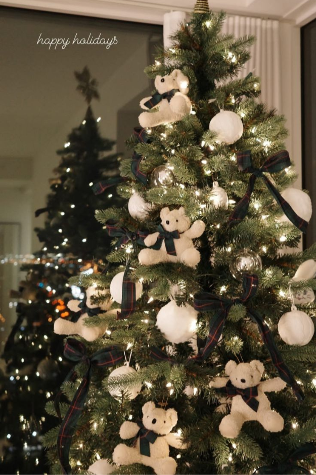 17 Classy Ralph Lauren Christmas Tree Ideas That Look Straight Out of a Luxury Holiday Home 17 Classy Ralph Lauren Christmas Tree Ideas That Look Straight Out of a Luxury Holiday Home