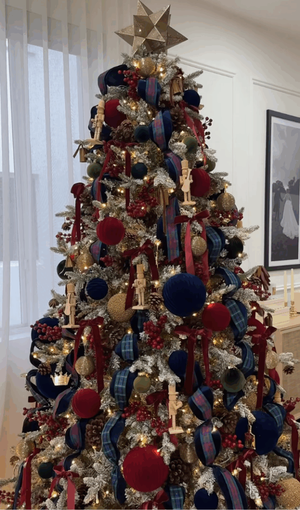 17 Classy Ralph Lauren Christmas Tree Ideas That Look Straight Out of a Luxury Holiday Home 17 Classy Ralph Lauren Christmas Tree Ideas That Look Straight Out of a Luxury Holiday Home