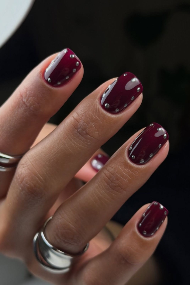 22 Goregous Short Winter Nails for Your Next Cozy-Girl Manicure 22 Goregous Short Winter Nails for Your Next Cozy-Girl Manicure