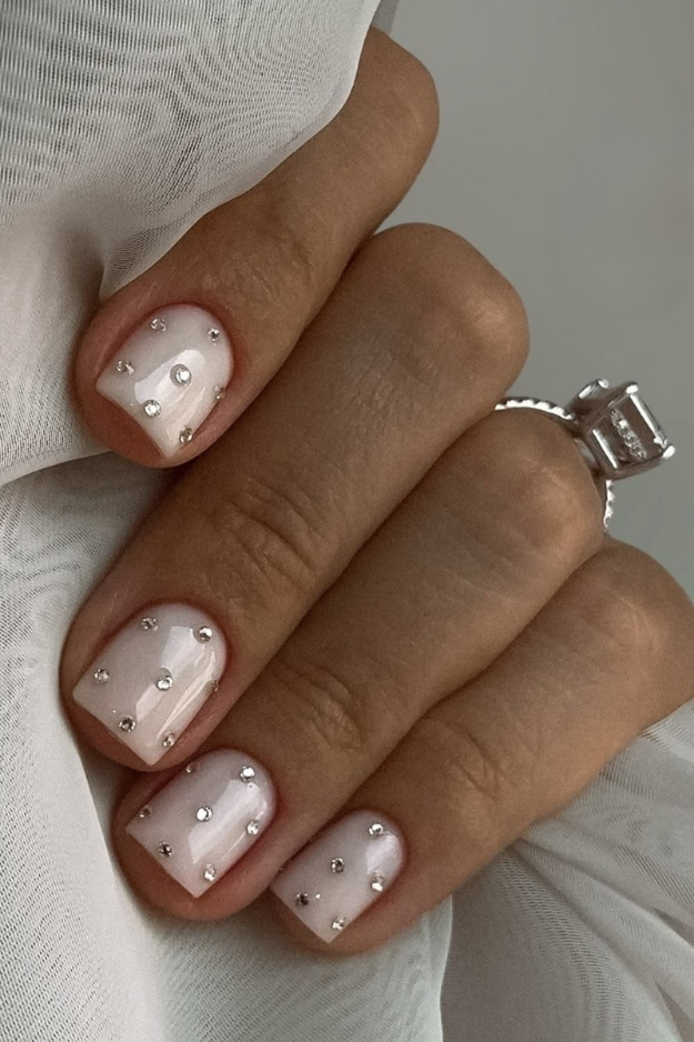 22 Goregous Short Winter Nails for Your Next Cozy-Girl Manicure 22 Goregous Short Winter Nails for Your Next Cozy-Girl Manicure