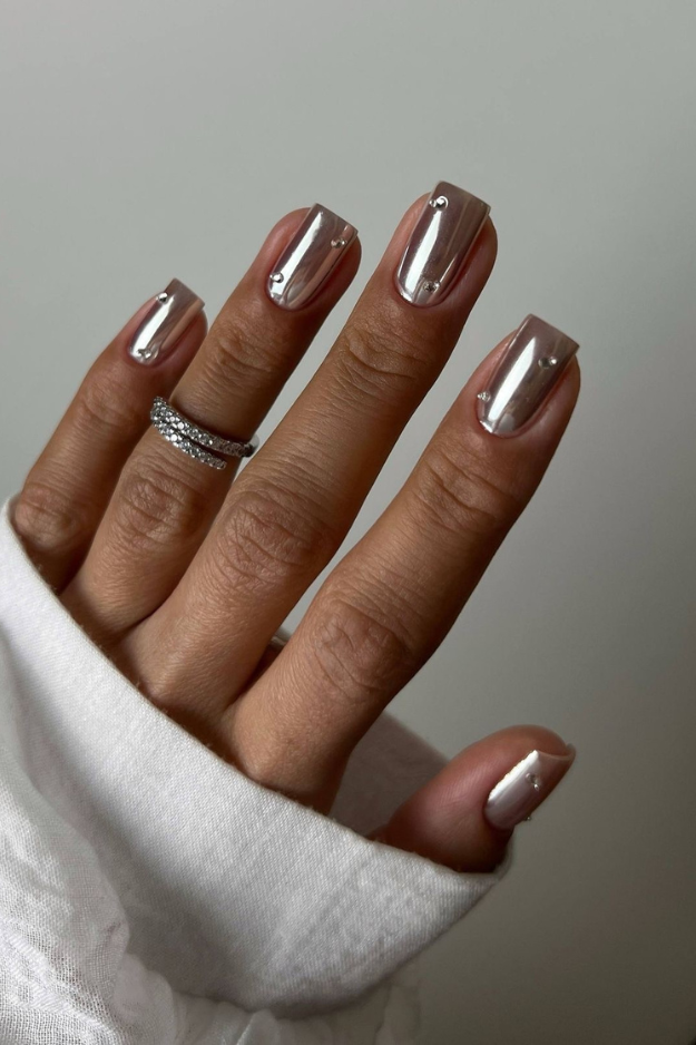 22 Goregous Short Winter Nails for Your Next Cozy-Girl Manicure 22 Goregous Short Winter Nails for Your Next Cozy-Girl Manicure