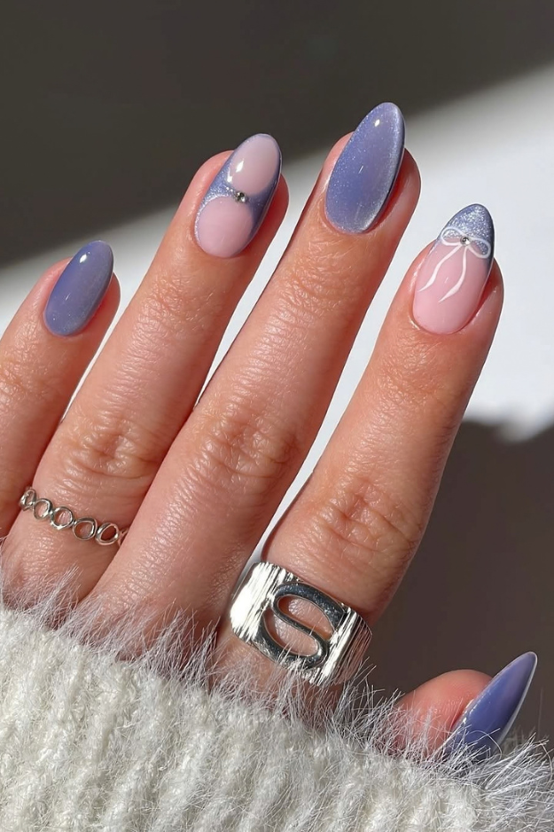17 Christmas Winter Nails Worth Screenshotting Before Your December Appointment 17 Christmas Winter Nails Worth Screenshotting Before Your December Appointment