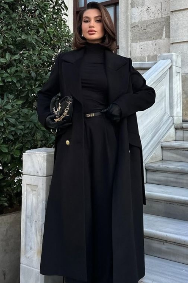 24 Cozy-but-Sexy Winter Date Night Outfits for Looking Hot Without Freezing 24 Cozy-but-Sexy Winter Date Night Outfits for Looking Hot Without Freezing