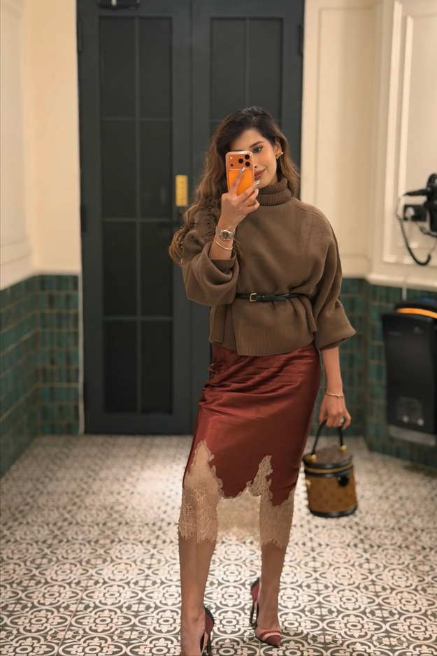 24 Cozy-but-Sexy Winter Date Night Outfits for Looking Hot Without Freezing 24 Cozy-but-Sexy Winter Date Night Outfits for Looking Hot Without Freezing