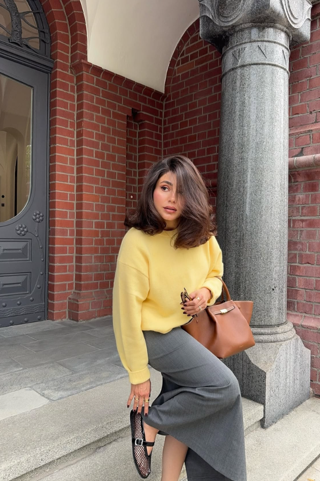 24 Cozy-but-Sexy Winter Date Night Outfits for Looking Hot Without Freezing 24 Cozy-but-Sexy Winter Date Night Outfits for Looking Hot Without Freezing