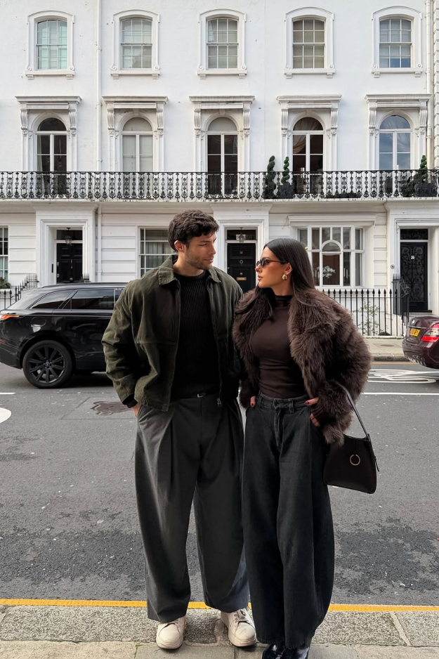 24 Cozy-but-Sexy Winter Date Night Outfits for Looking Hot Without Freezing 24 Cozy-but-Sexy Winter Date Night Outfits for Looking Hot Without Freezing