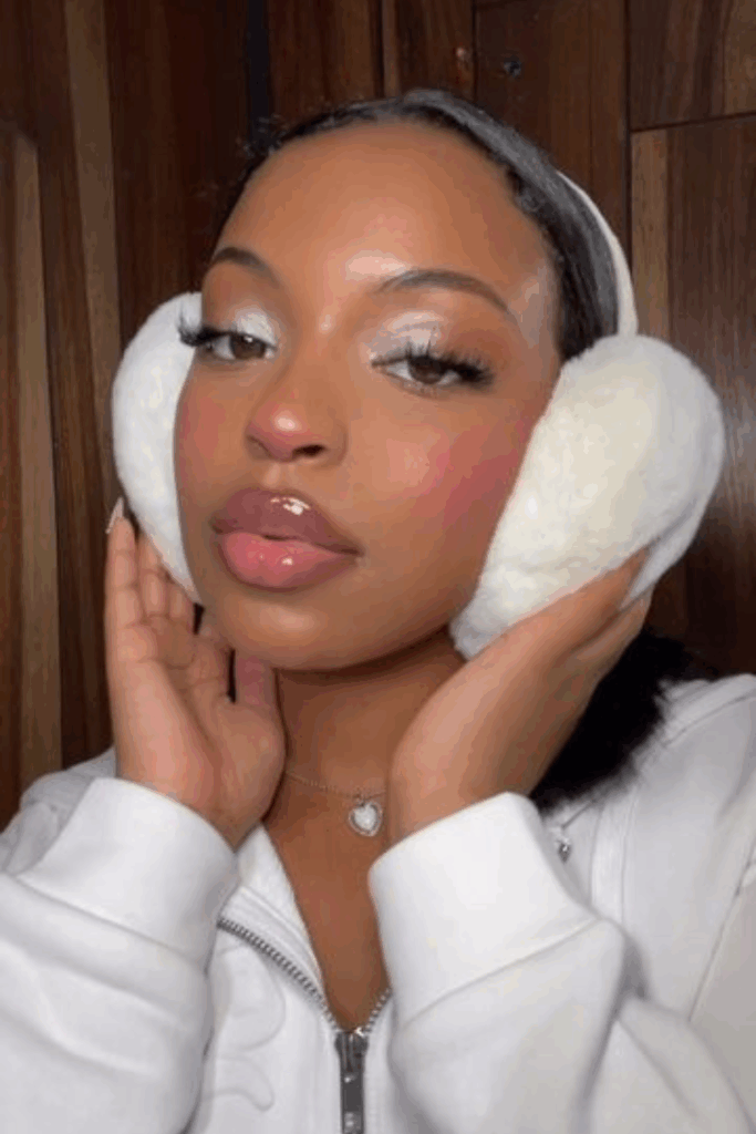 10 Hottest Winter Makeup Trends That Make Your Skin Look Expensive 10 Hottest Winter Makeup Trends That Make Your Skin Look Expensive
