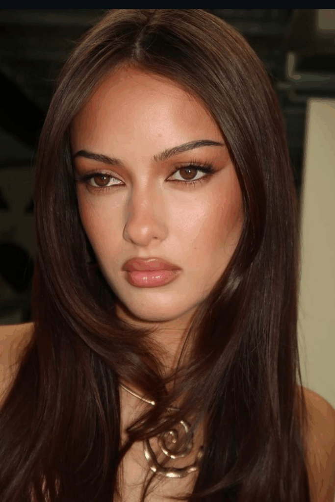 10 Hottest Winter Makeup Trends That Make Your Skin Look Expensive 10 Hottest Winter Makeup Trends That Make Your Skin Look Expensive