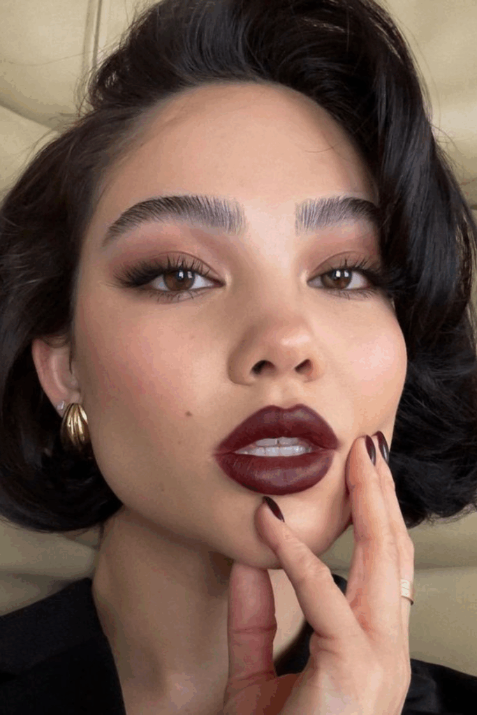 10 Hottest Winter Makeup Trends That Make Your Skin Look Expensive 10 Hottest Winter Makeup Trends That Make Your Skin Look Expensive