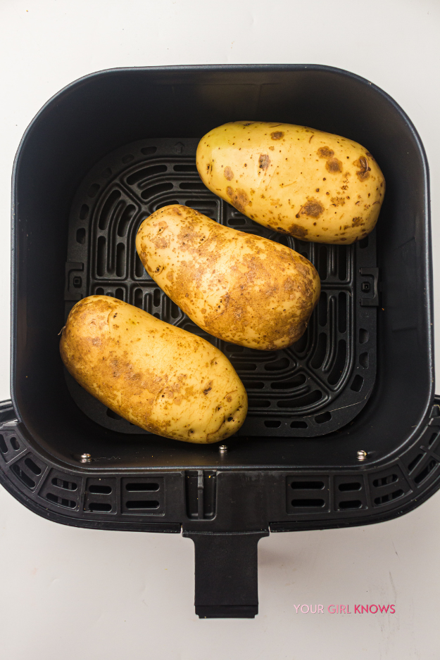 Crispy-Skinned Air Fryer Baked Potatoes That Is Ridiculously Easy to Make Crispy-Skinned Air Fryer Baked Potatoes That Is Ridiculously Easy to Make